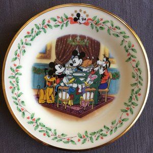 Lenox Disney Holiday Plate